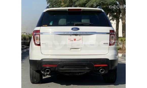 Buy Import Ford Explorer White Car in Import - Dubai in Attapeu Province Buy Import Ford Explorer White Car in Import - Dubai in Attapeu Province