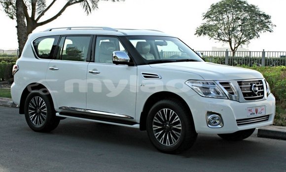 Buy Import Nissan Patrol White Car in Import - Dubai in Attapeu Province Buy Import Nissan Patrol White Car in Import - Dubai in Attapeu Province