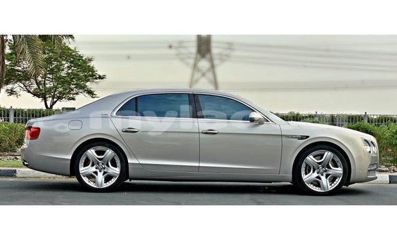 Buy Import Bentley Flying Spur Other Car in Import - Dubai in Attapeu Province Buy Import Bentley Flying Spur Other Car in Import - Dubai in Attapeu Province