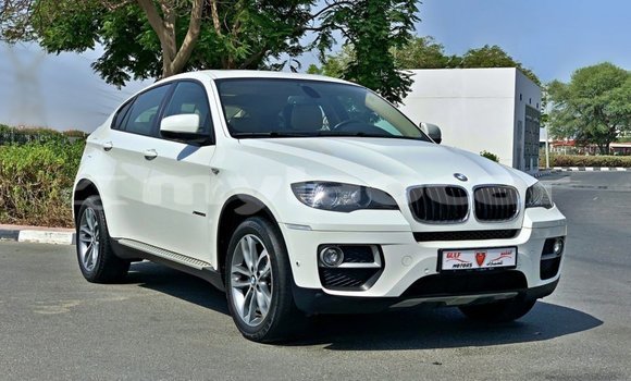 Buy Import BMW X6 White Car in Import - Dubai in Attapeu Province