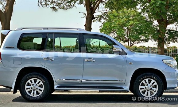 Buy Import Toyota Land Cruiser Blue Car in Import - Dubai in Attapeu Province Buy Import Toyota Land Cruiser Blue Car in Import - Dubai in Attapeu Province