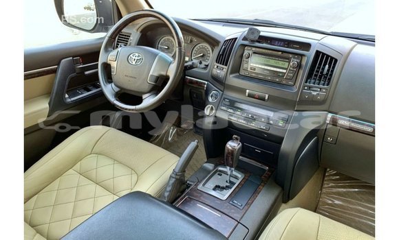 Buy Import Toyota Land Cruiser Blue Car in Import - Dubai in Attapeu Province Buy Import Toyota Land Cruiser Blue Car in Import - Dubai in Attapeu Province