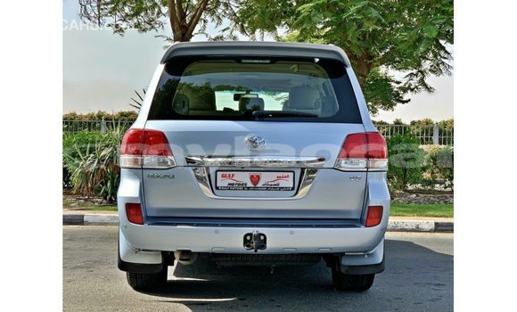 Buy Import Toyota Land Cruiser Blue Car in Import - Dubai in Attapeu Province Buy Import Toyota Land Cruiser Blue Car in Import - Dubai in Attapeu Province