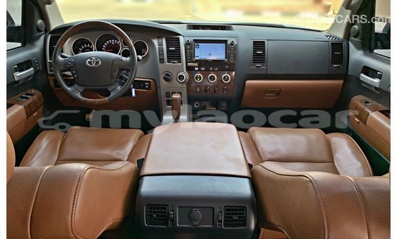 Buy Import Toyota Tundra White Car in Import - Dubai in Attapeu Province Buy Import Toyota Tundra White Car in Import - Dubai in Attapeu Province