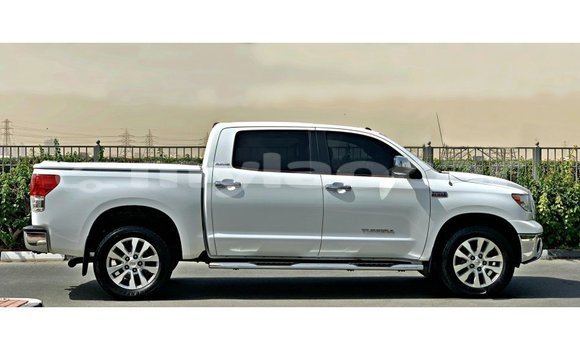 Buy Import Toyota Tundra White Car in Import - Dubai in Attapeu Province Buy Import Toyota Tundra White Car in Import - Dubai in Attapeu Province