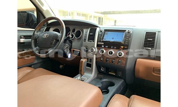 Buy Import Toyota Tundra White Car in Import - Dubai in Attapeu Province Buy Import Toyota Tundra White Car in Import - Dubai in Attapeu Province