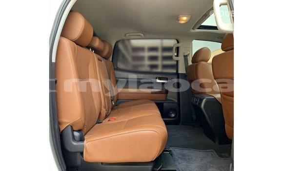 Buy Import Toyota Tundra White Car in Import - Dubai in Attapeu Province Buy Import Toyota Tundra White Car in Import - Dubai in Attapeu Province