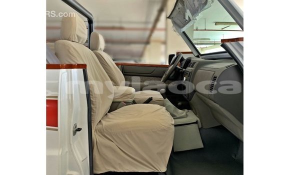 Buy Import Nissan Patrol White Car in Import - Dubai in Attapeu Province Buy Import Nissan Patrol White Car in Import - Dubai in Attapeu Province