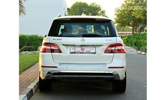 Buy Import Mercedes-Benz 190 (W201) White Car in Import - Dubai in Attapeu Province Buy Import Mercedes-Benz 190 (W201) White Car in Import - Dubai in Attapeu Province