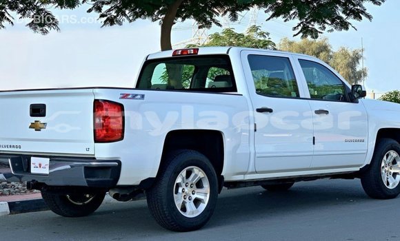 Buy Import Chevrolet Silverado White Car in Import - Dubai in Attapeu Province Buy Import Chevrolet Silverado White Car in Import - Dubai in Attapeu Province
