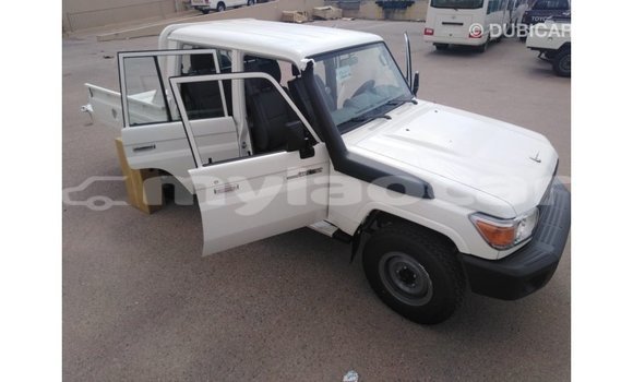 Buy Import Toyota Land Cruiser White Car in Import - Dubai in Attapeu Province Buy Import Toyota Land Cruiser White Car in Import - Dubai in Attapeu Province