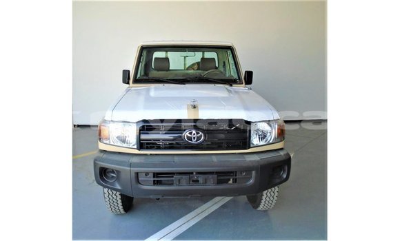 Buy Import Toyota Land Cruiser Beige Car in Import - Dubai in Attapeu Province Buy Import Toyota Land Cruiser Beige Car in Import - Dubai in Attapeu Province