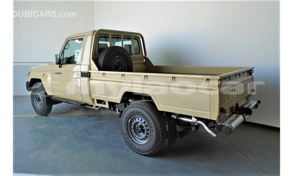 Buy Import Toyota Land Cruiser Beige Car in Import - Dubai in Attapeu Province Buy Import Toyota Land Cruiser Beige Car in Import - Dubai in Attapeu Province