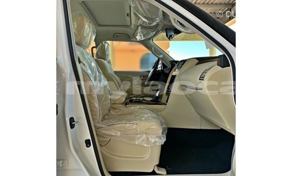 Buy Import Nissan Patrol White Car in Import - Dubai in Attapeu Province Buy Import Nissan Patrol White Car in Import - Dubai in Attapeu Province