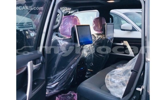 Buy Import Toyota Land Cruiser Black Car in Import - Dubai in Attapeu Province Buy Import Toyota Land Cruiser Black Car in Import - Dubai in Attapeu Province