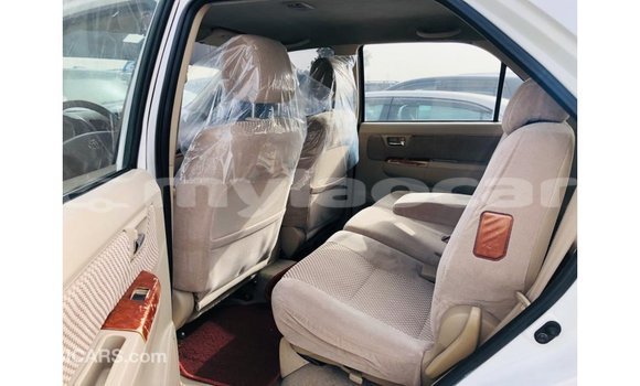 Buy Import Toyota Fortuner White Car in Import - Dubai in Attapeu Province Buy Import Toyota Fortuner White Car in Import - Dubai in Attapeu Province