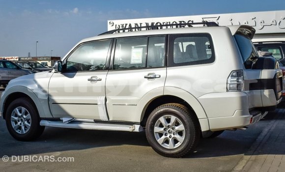 Buy Import Mitsubishi Pajero White Car in Import - Dubai in Attapeu Province Buy Import Mitsubishi Pajero White Car in Import - Dubai in Attapeu Province