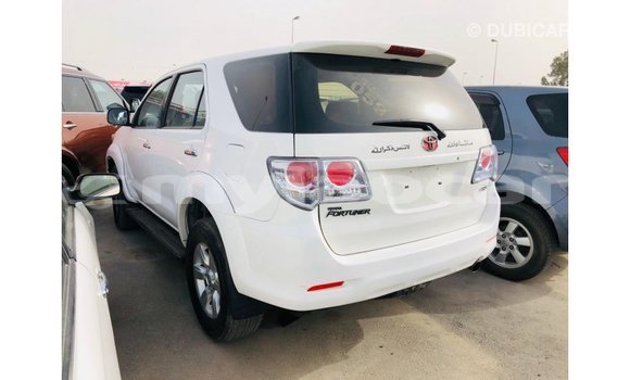 Buy Import Toyota Fortuner White Car in Import - Dubai in Attapeu Province Buy Import Toyota Fortuner White Car in Import - Dubai in Attapeu Province