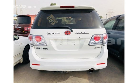 Buy Import Toyota Fortuner White Car in Import - Dubai in Attapeu Province Buy Import Toyota Fortuner White Car in Import - Dubai in Attapeu Province