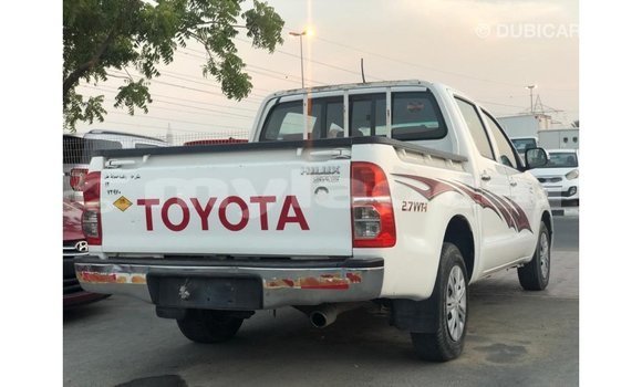 Buy Import Toyota Hilux White Car in Import - Dubai in Attapeu Province Buy Import Toyota Hilux White Car in Import - Dubai in Attapeu Province