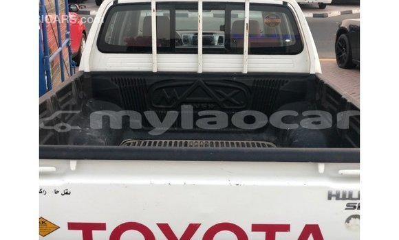 Buy Import Toyota Hilux White Car in Import - Dubai in Attapeu Province Buy Import Toyota Hilux White Car in Import - Dubai in Attapeu Province