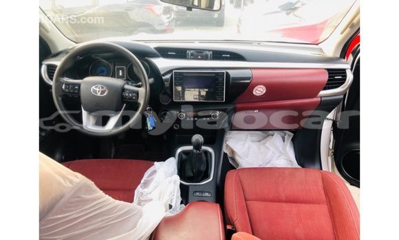 Buy Import Toyota Hilux White Car in Import - Dubai in Attapeu Province Buy Import Toyota Hilux White Car in Import - Dubai in Attapeu Province