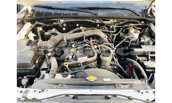 Buy Import Toyota Hilux White Car in Import - Dubai in Attapeu Province Buy Import Toyota Hilux White Car in Import - Dubai in Attapeu Province