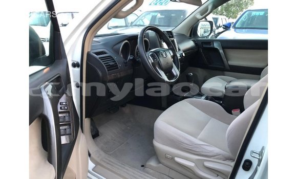 Buy Import Toyota Prado White Car in Import - Dubai in Attapeu Province Buy Import Toyota Prado White Car in Import - Dubai in Attapeu Province
