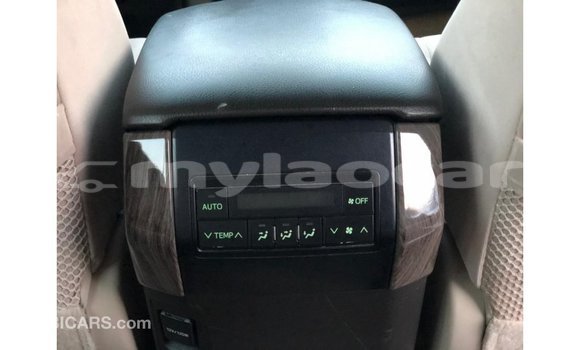 Buy Import Toyota Prado White Car in Import - Dubai in Attapeu Province Buy Import Toyota Prado White Car in Import - Dubai in Attapeu Province