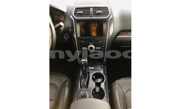 Buy Import Ford Explorer Other Car in Import - Dubai in Attapeu Province Buy Import Ford Explorer Other Car in Import - Dubai in Attapeu Province