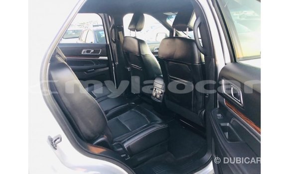 Buy Import Ford Explorer Other Car in Import - Dubai in Attapeu Province Buy Import Ford Explorer Other Car in Import - Dubai in Attapeu Province