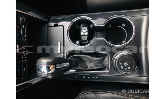 Buy Import Ford Explorer Other Car in Import - Dubai in Attapeu Province Buy Import Ford Explorer Other Car in Import - Dubai in Attapeu Province