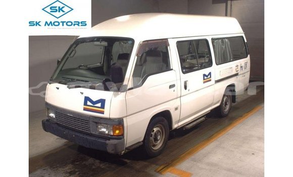 Buy Import Nissan Caravan White Car in Import - Dubai in Attapeu Province Buy Import Nissan Caravan White Car in Import - Dubai in Attapeu Province
