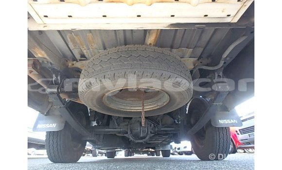 Buy Import Nissan Caravan White Car in Import - Dubai in Attapeu Province Buy Import Nissan Caravan White Car in Import - Dubai in Attapeu Province