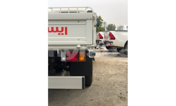 Buy Import Isuzu FTR 850 White Truck in Import - Dubai in Attapeu Province Buy Import Isuzu FTR 850 White Truck in Import - Dubai in Attapeu Province
