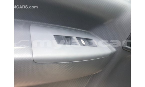 Buy Import Isuzu FTR 850 White Truck in Import - Dubai in Attapeu Province Buy Import Isuzu FTR 850 White Truck in Import - Dubai in Attapeu Province