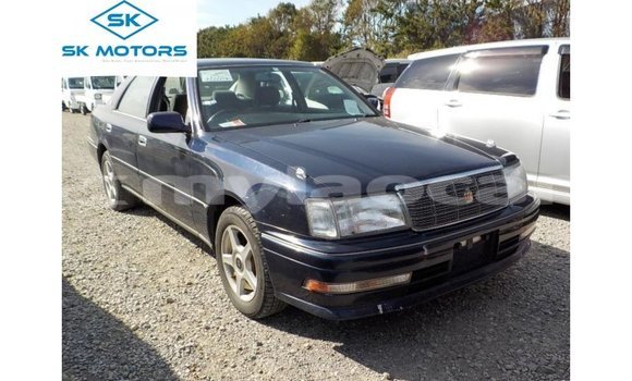 Buy Import Toyota Crown Blue Car in Import - Dubai in Attapeu Province