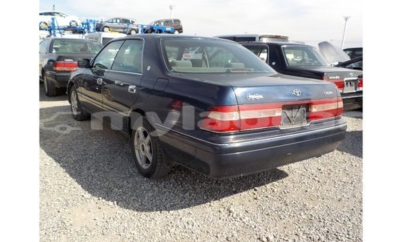 Buy Import Toyota Crown Blue Car in Import - Dubai in Attapeu Province Buy Import Toyota Crown Blue Car in Import - Dubai in Attapeu Province
