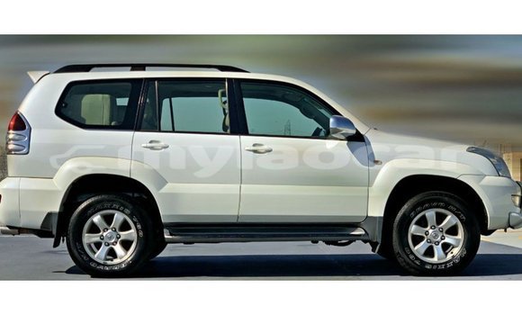 Buy Import Toyota Prado White Car in Import - Dubai in Attapeu Province Buy Import Toyota Prado White Car in Import - Dubai in Attapeu Province