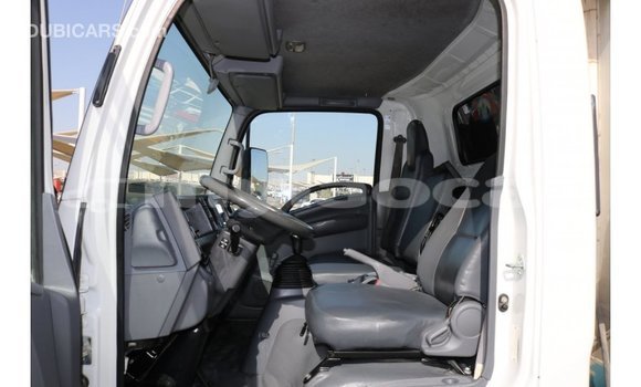 Buy Import Isuzu Rodeo White Car in Import - Dubai in Attapeu Province