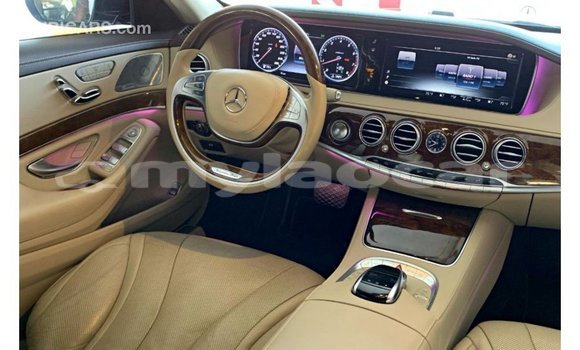 Buy Import Mercedes-Benz 190 (W201) Black Car in Import - Dubai in Attapeu Province Buy Import Mercedes-Benz 190 (W201) Black Car in Import - Dubai in Attapeu Province