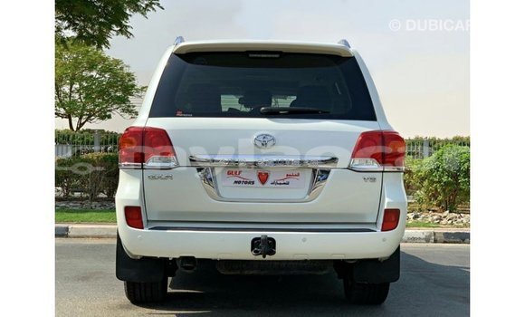 Buy Import Toyota Land Cruiser White Car in Import - Dubai in Attapeu Province Buy Import Toyota Land Cruiser White Car in Import - Dubai in Attapeu Province