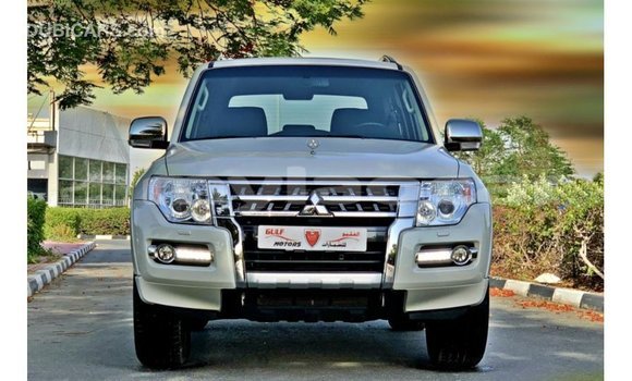 Buy Import Mitsubishi Pajero White Car in Import - Dubai in Attapeu Province Buy Import Mitsubishi Pajero White Car in Import - Dubai in Attapeu Province