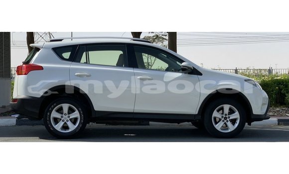 Buy Import Toyota 4Runner White Car in Import - Dubai in Attapeu Province Buy Import Toyota 4Runner White Car in Import - Dubai in Attapeu Province