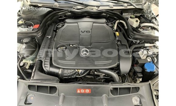 Buy Import Mercedes-Benz 190 (W201) Other Car in Import - Dubai in Attapeu Province Buy Import Mercedes-Benz 190 (W201) Other Car in Import - Dubai in Attapeu Province