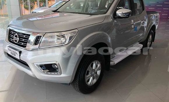 Buy Used Nissan Navara Silver Car in Vientiane in Vientiane Province Buy Used Nissan Navara Silver Car in Vientiane in Vientiane Province