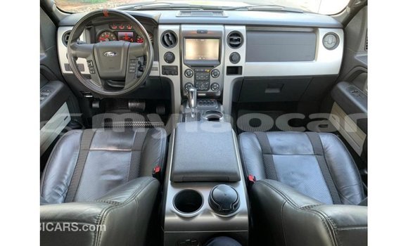 Buy Import Ford Club Wagon Beige Car in Import - Dubai in Attapeu Province Buy Import Ford Club Wagon Beige Car in Import - Dubai in Attapeu Province