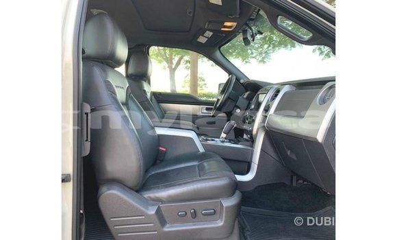 Buy Import Ford Club Wagon Beige Car in Import - Dubai in Attapeu Province Buy Import Ford Club Wagon Beige Car in Import - Dubai in Attapeu Province