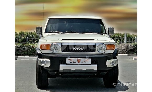 Buy Import Toyota FJ Cruiser White Car in Import - Dubai in Attapeu Province Buy Import Toyota FJ Cruiser White Car in Import - Dubai in Attapeu Province