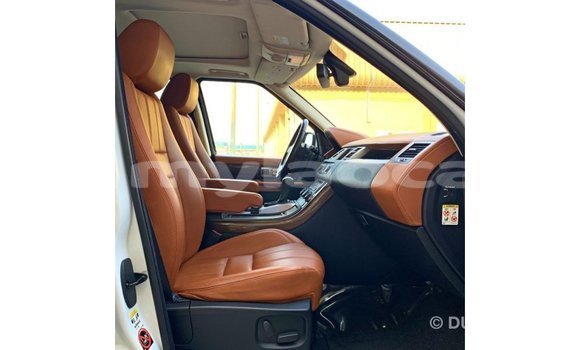 Buy Import Land Rover Range Rover White Car in Import - Dubai in Attapeu Province Buy Import Land Rover Range Rover White Car in Import - Dubai in Attapeu Province